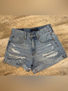 Aeropostale Mom Shorts size 0, distressed